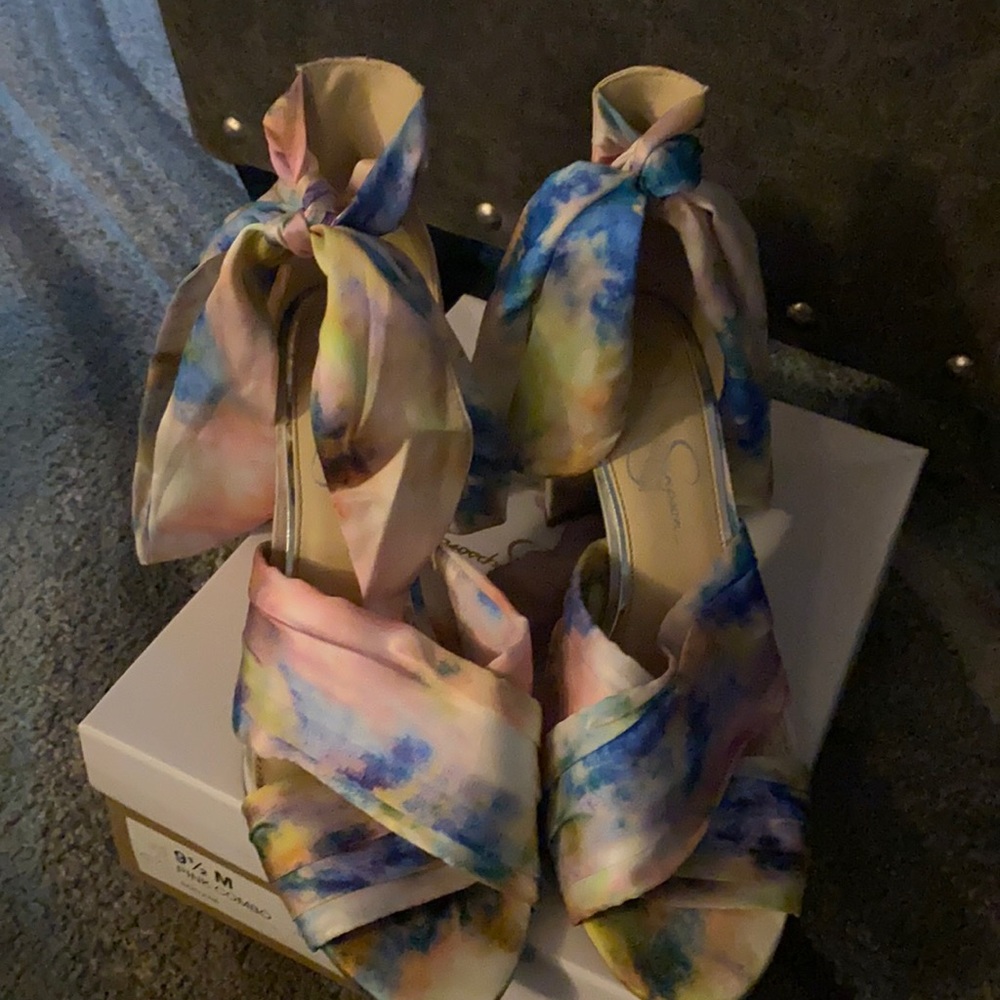 Wore once lovely multi colored heels size 9 1/2